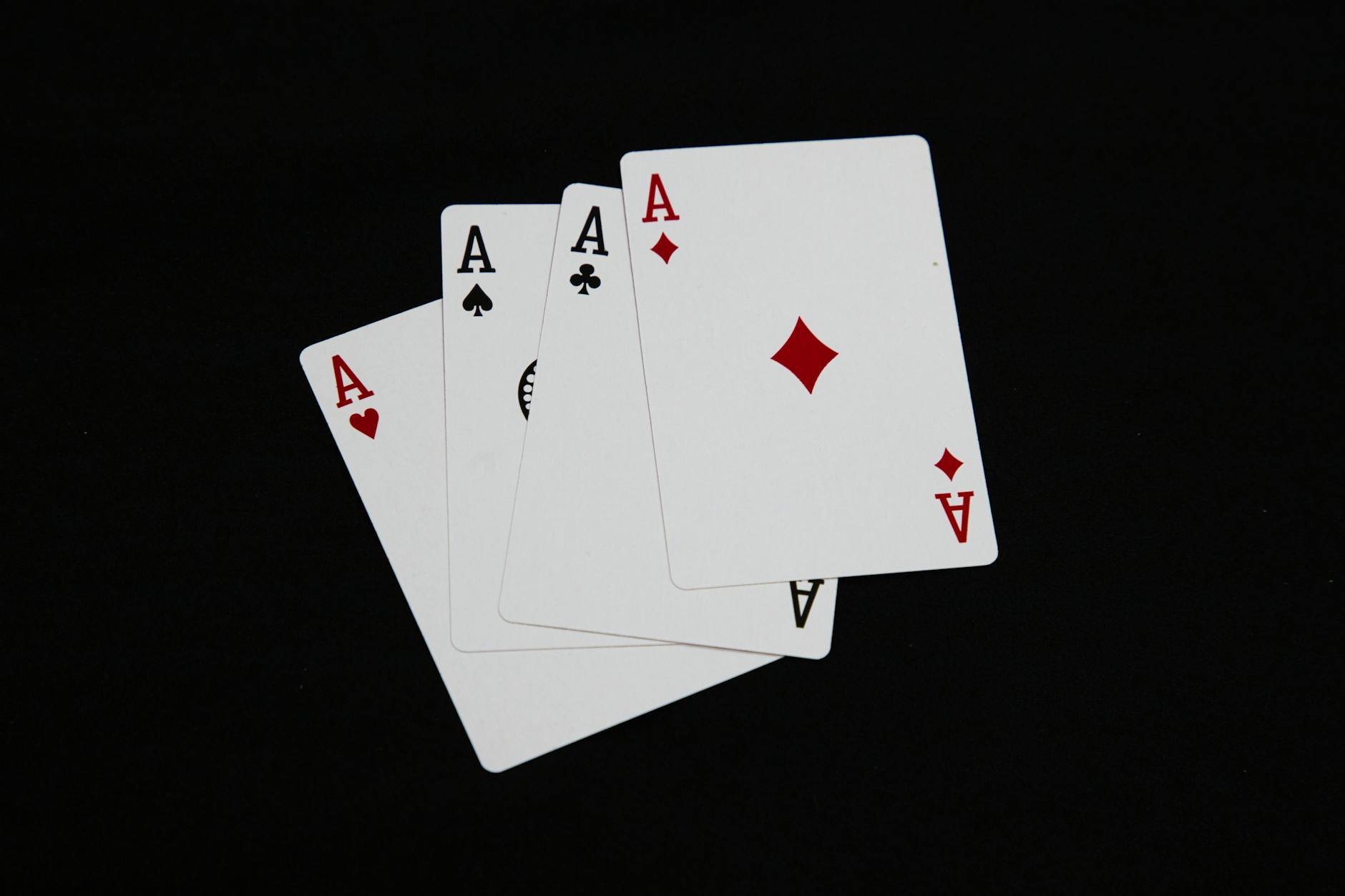 Floating e Check-Raise no Poker: Domine as Jogadas de Pressão que Separam Amadores de Profissionais