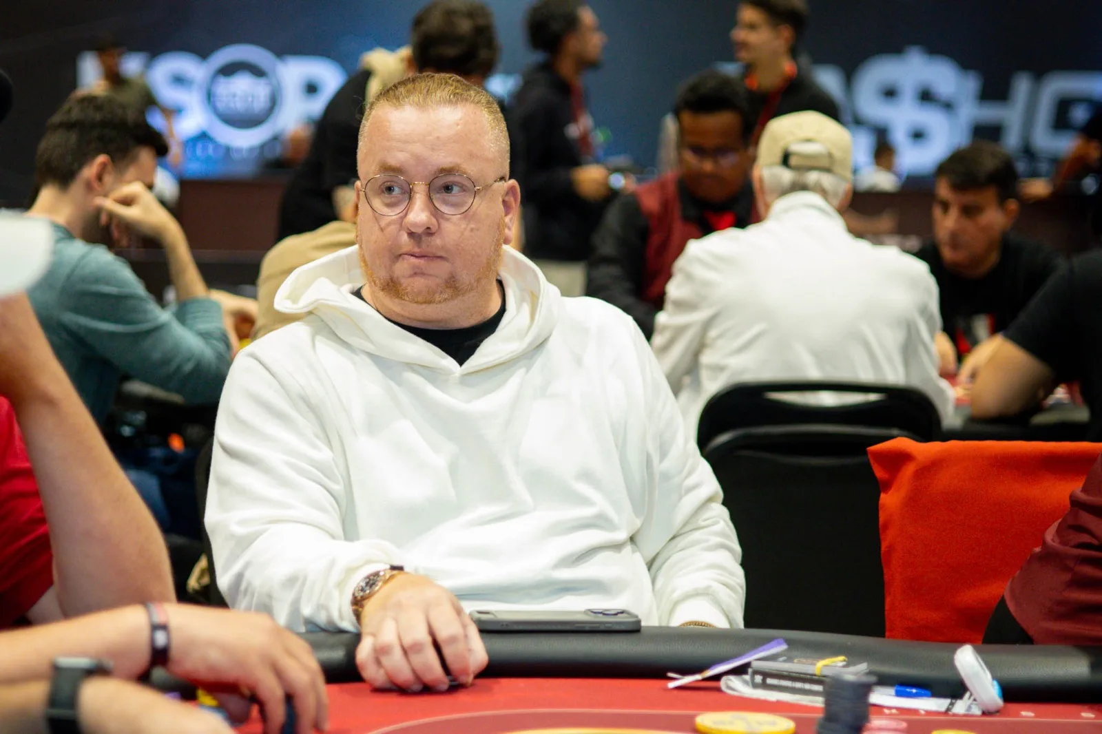 KK quebrado no KSOP SA: o que a bad beat de Léo Rizzo ensina sobre jogar pocket Kings em torneios