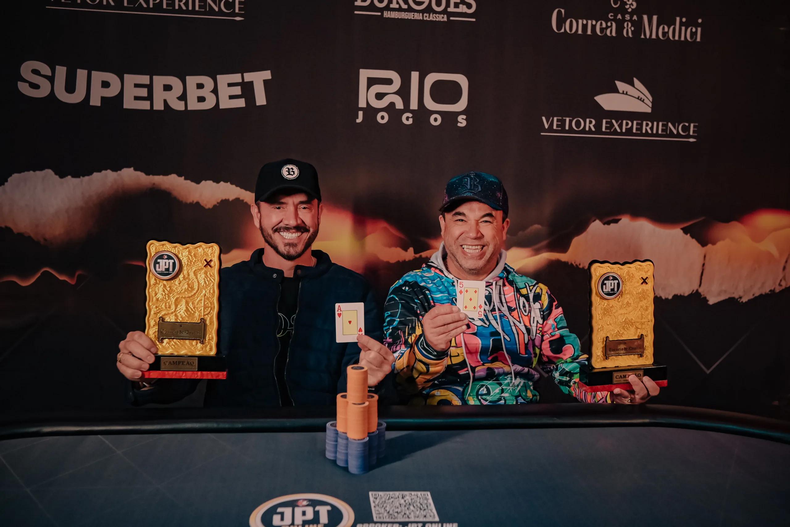 Torneio de Duplas no Poker: Como Funciona, Estratégias e Por Que Esse Formato Está Conquistando o Brasil